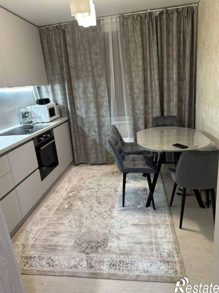 2-комн квартира улица Автостроителей, 23,  д. 23