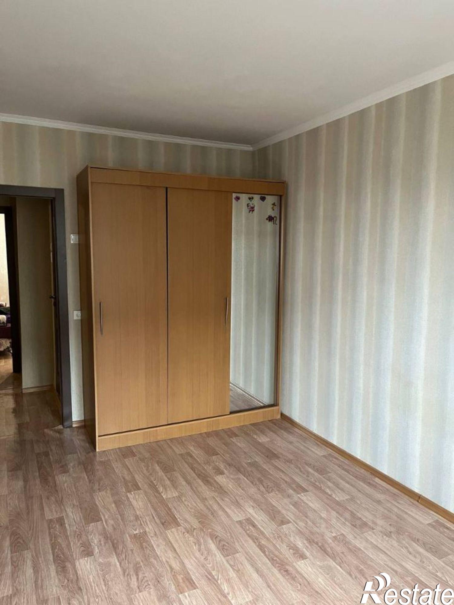 Сдать квартиру за 18 000 рублей на ул 70 лет Октября, 11