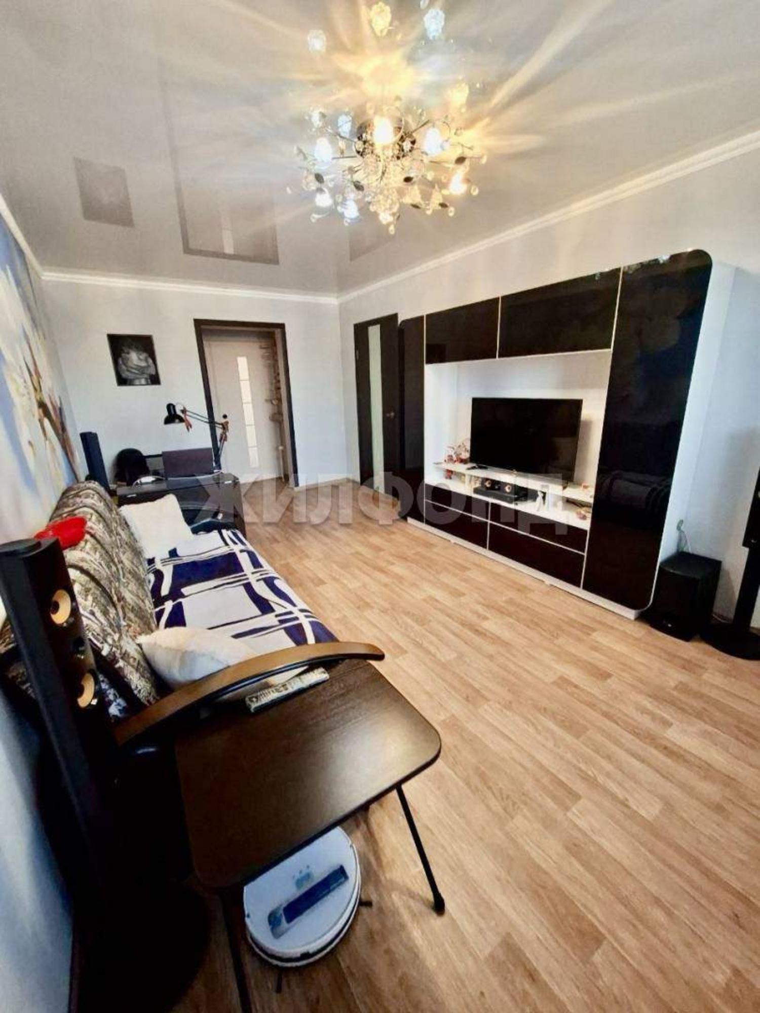 Купить квартиру за 5 460 000 рублей на Свердлова улица, д.19