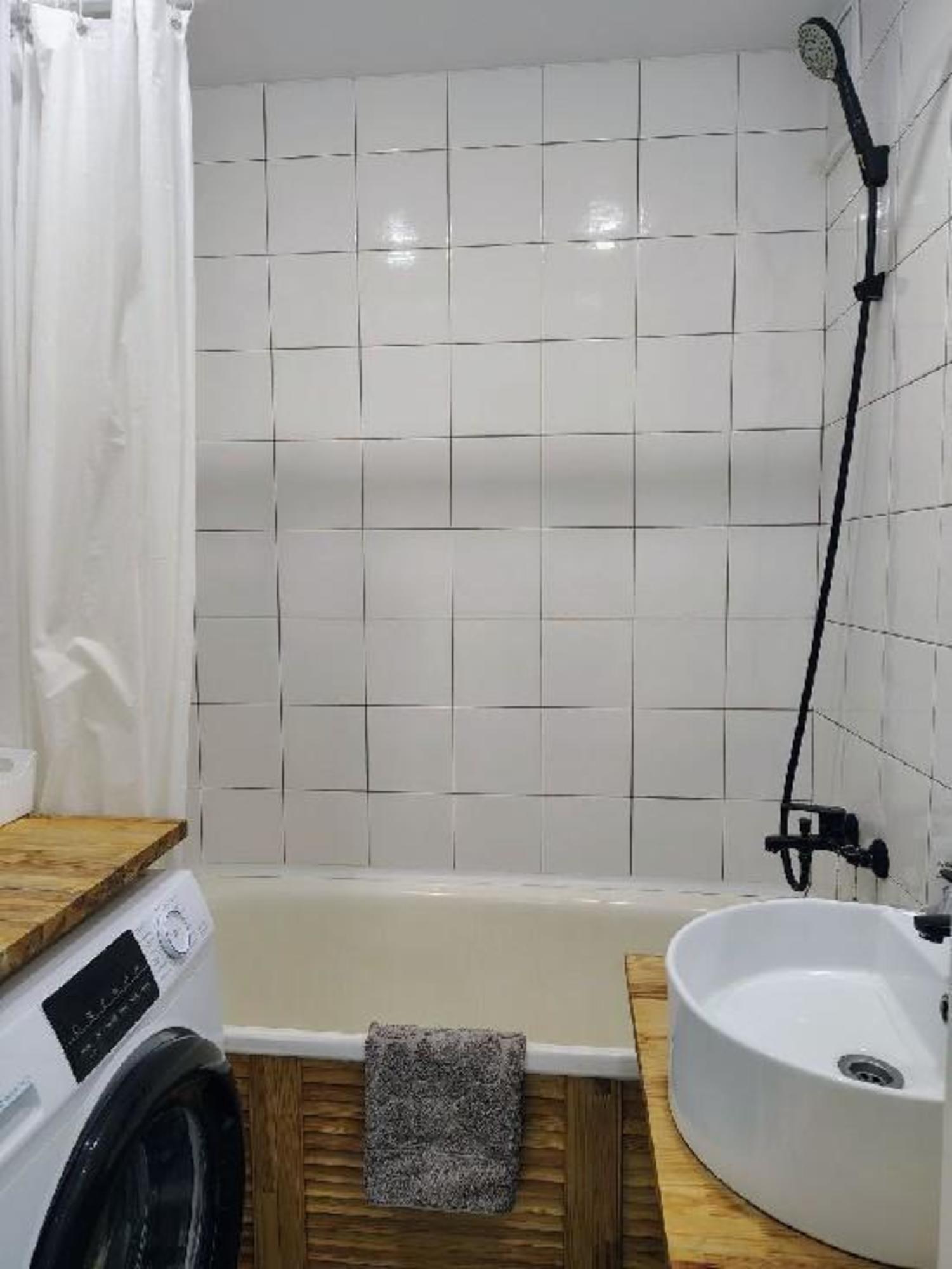 Купить квартиру за 5 305 000 рублей на Дзержинского, 38