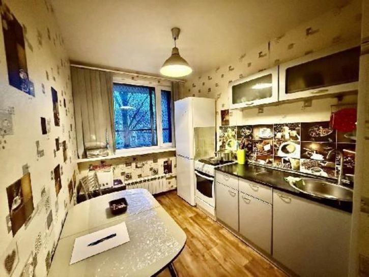 2-комн квартира Свердлова, 49