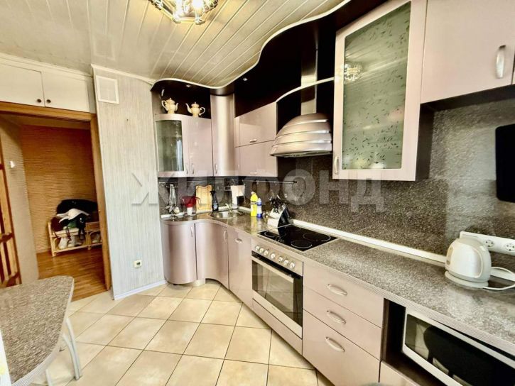 3-комн квартира Тополиная улица, д.15