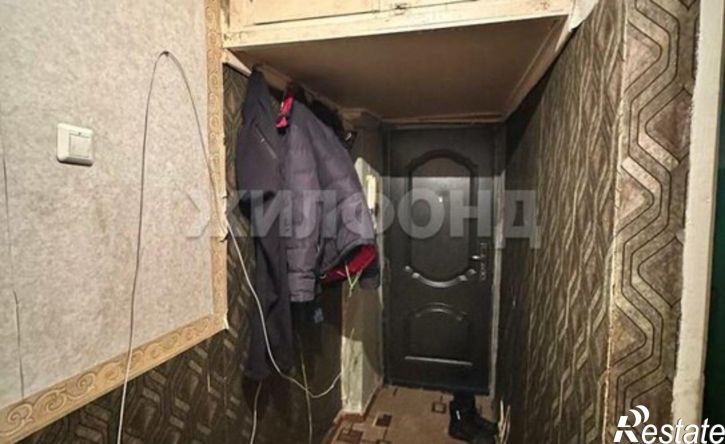 3-комн квартира улица Баныкина, 28,  д. 28