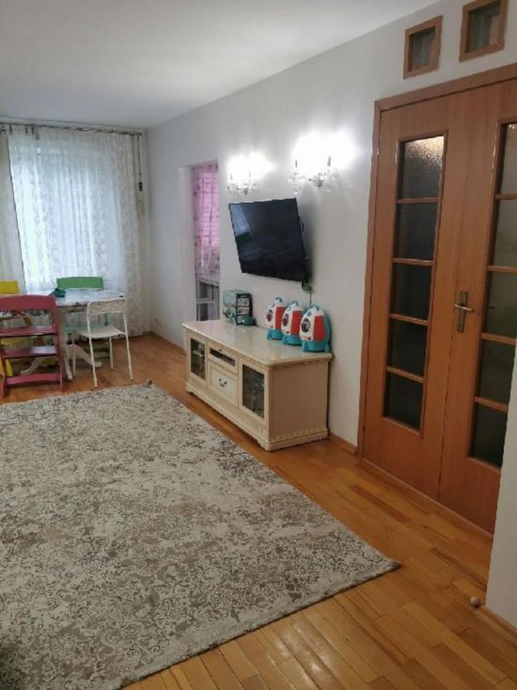 4-комн квартира Юбилейная, 13