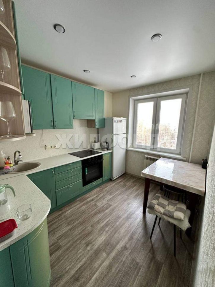 3-комн квартира Баныкина улица, д.56