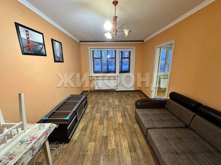3-комн квартира Голосова улица, д.73