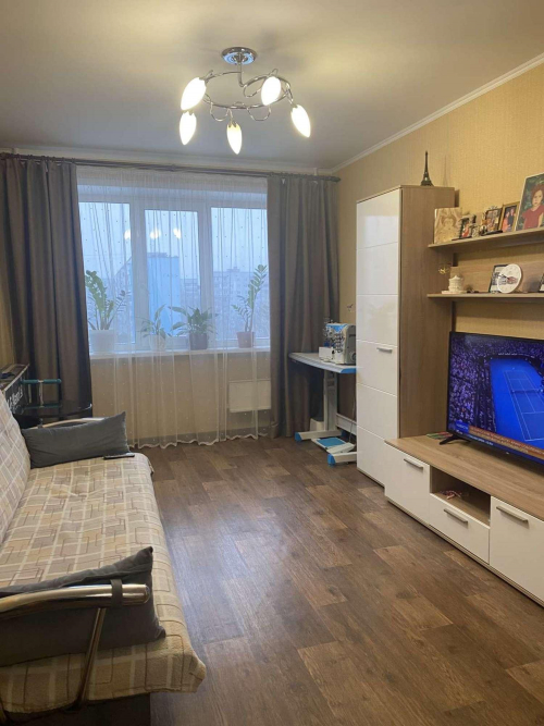 Продажа 3-комн квартиры Гая бульвар, 15