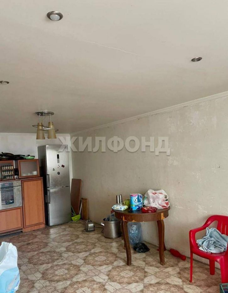 5-комн квартира Автостроителей улица, д.50б