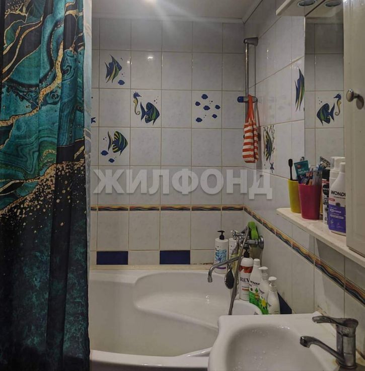 5-комн квартира Автостроителей улица, д.50б