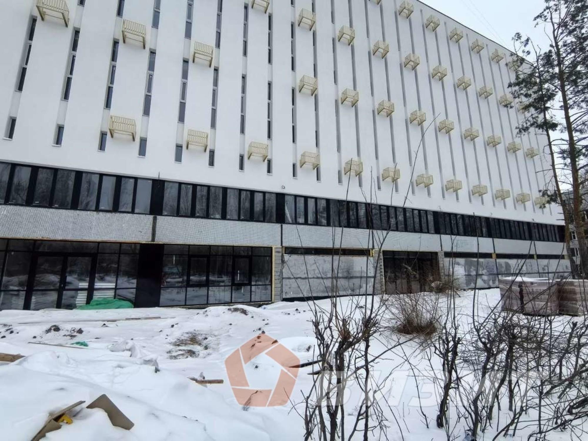 Сдать торговое помещение за 450 000 рублей на Курчатова бульвар, 20