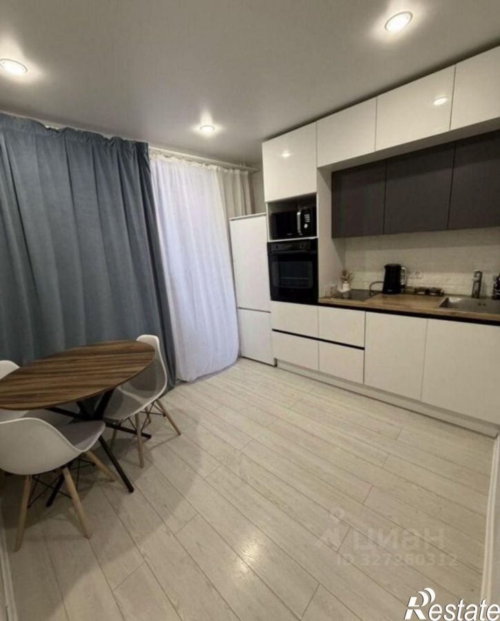 2-комн квартира ул Александра Кудашева, 100,  д. 100