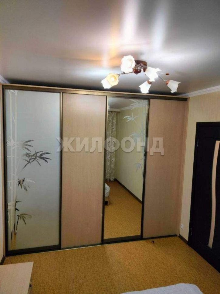 4-комн квартира Тимирязева улица, д.75