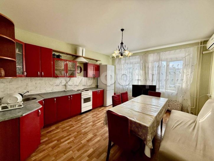 2-комн квартира Полякова улица, д.28