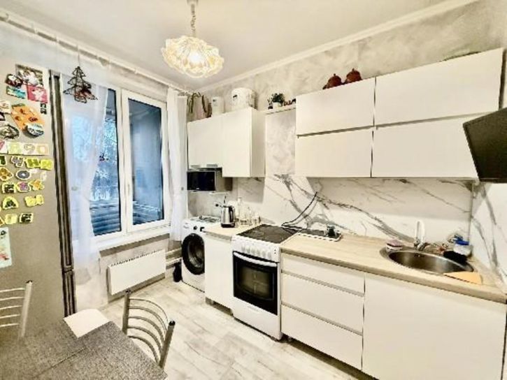 2-комн квартира Революционная, 56