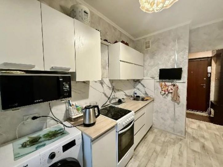 2-комн квартира Революционная, 56