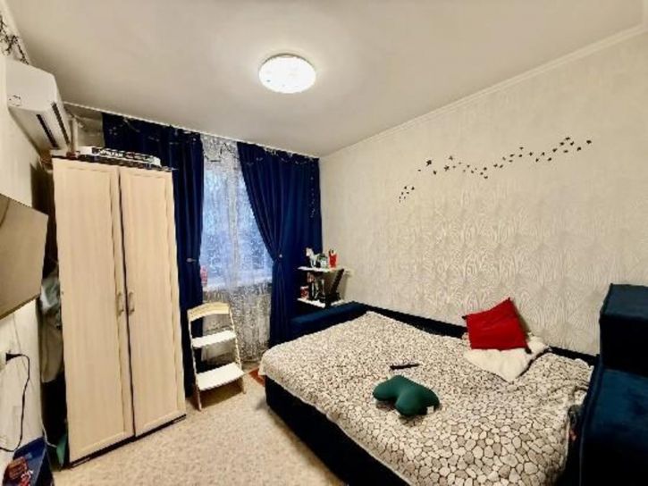 2-комн квартира Революционная, 56
