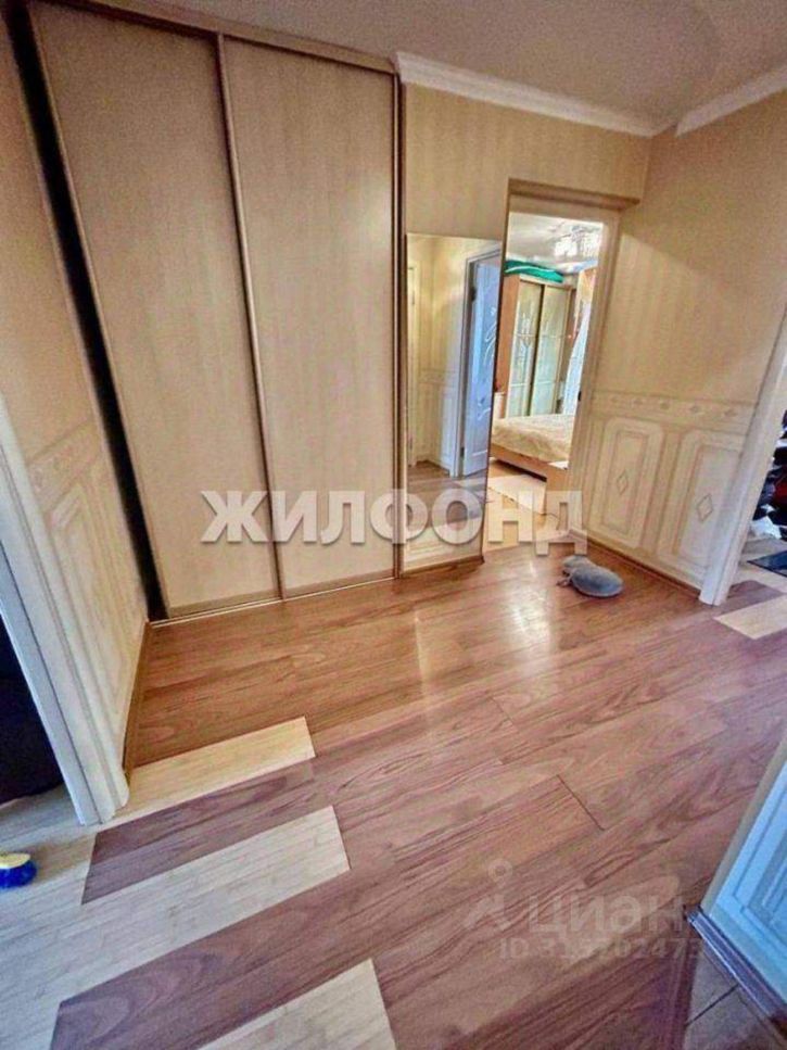 4-комн квартира Автостроителей улица, д.74