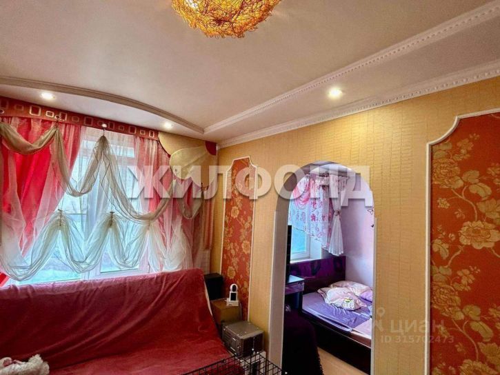 4-комн квартира Автостроителей улица, д.74