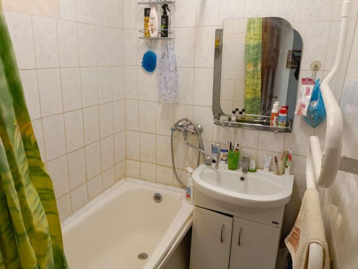 2-комн квартира Баныкина улица, 28