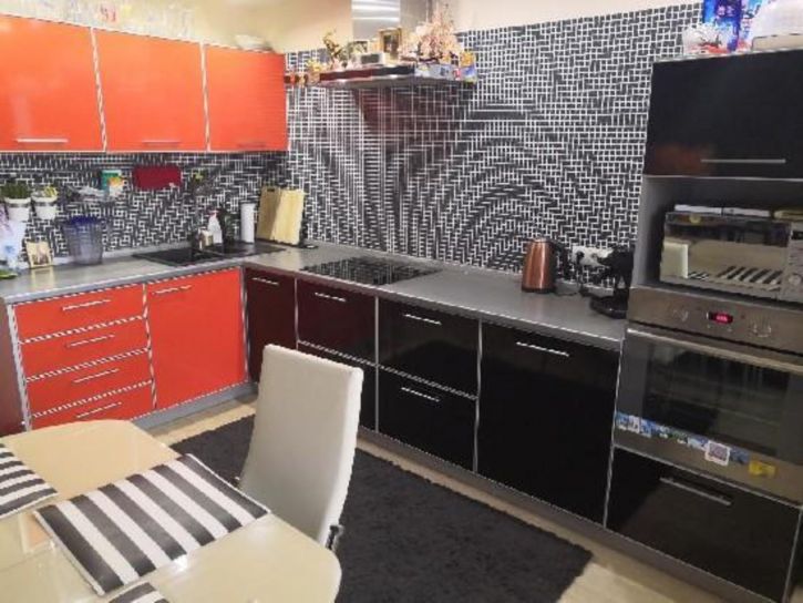 3-комн квартира Коммунистическая, 9