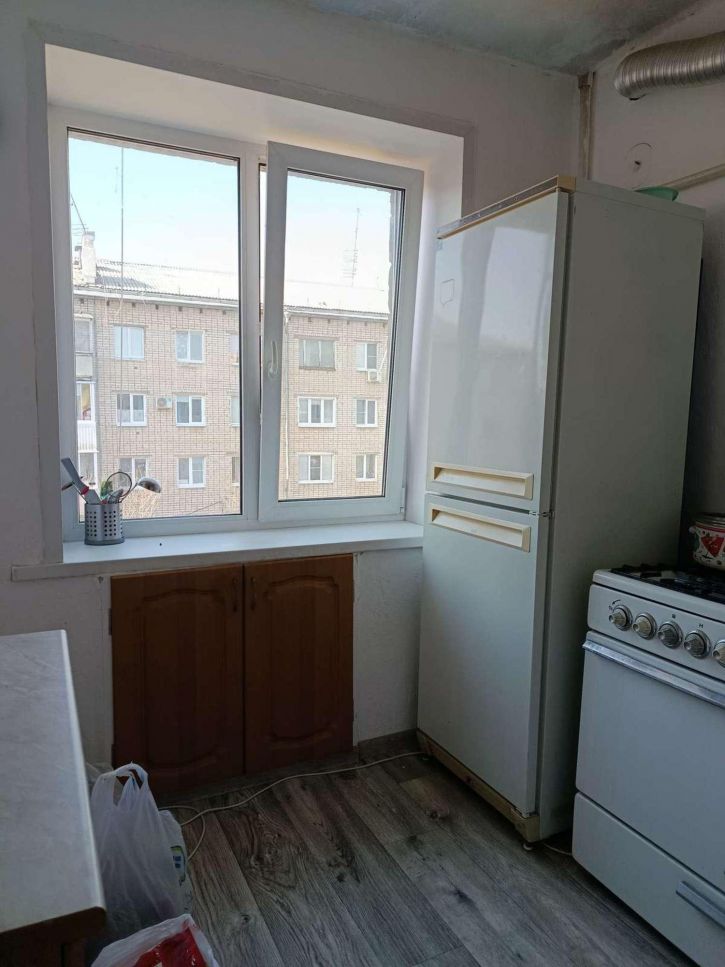 2-комн квартира Макарова улица, 3