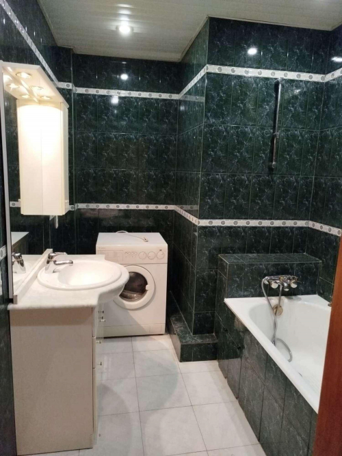 Продажа 2-комн квартиры Автостроителей улица, 88Б