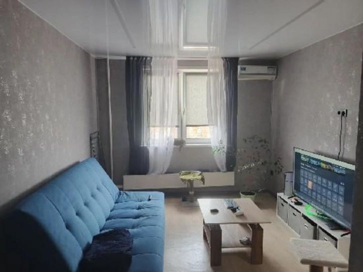 1-комн квартира Космонавтов б-р, 26