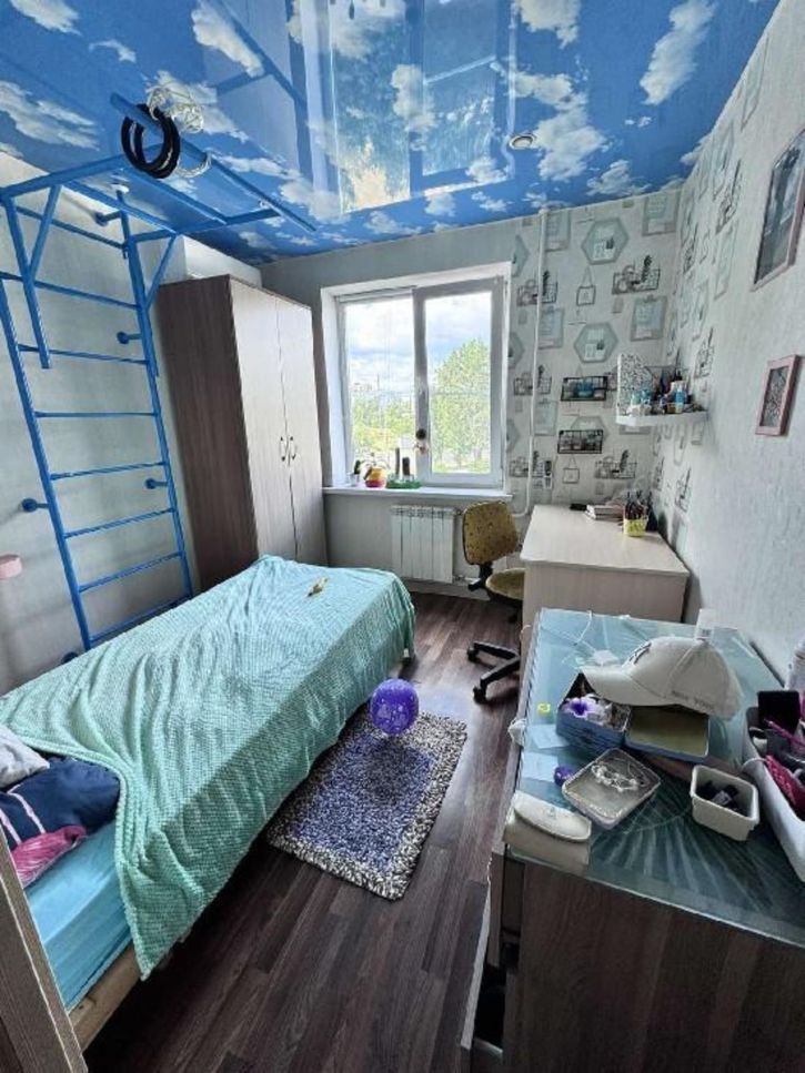 4-комн квартира Гидротехническая, 9