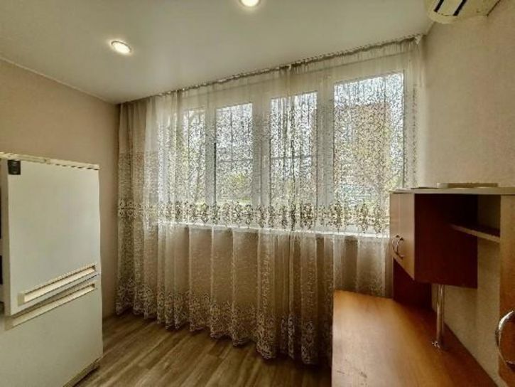 1-комн квартира Тополиная, 9