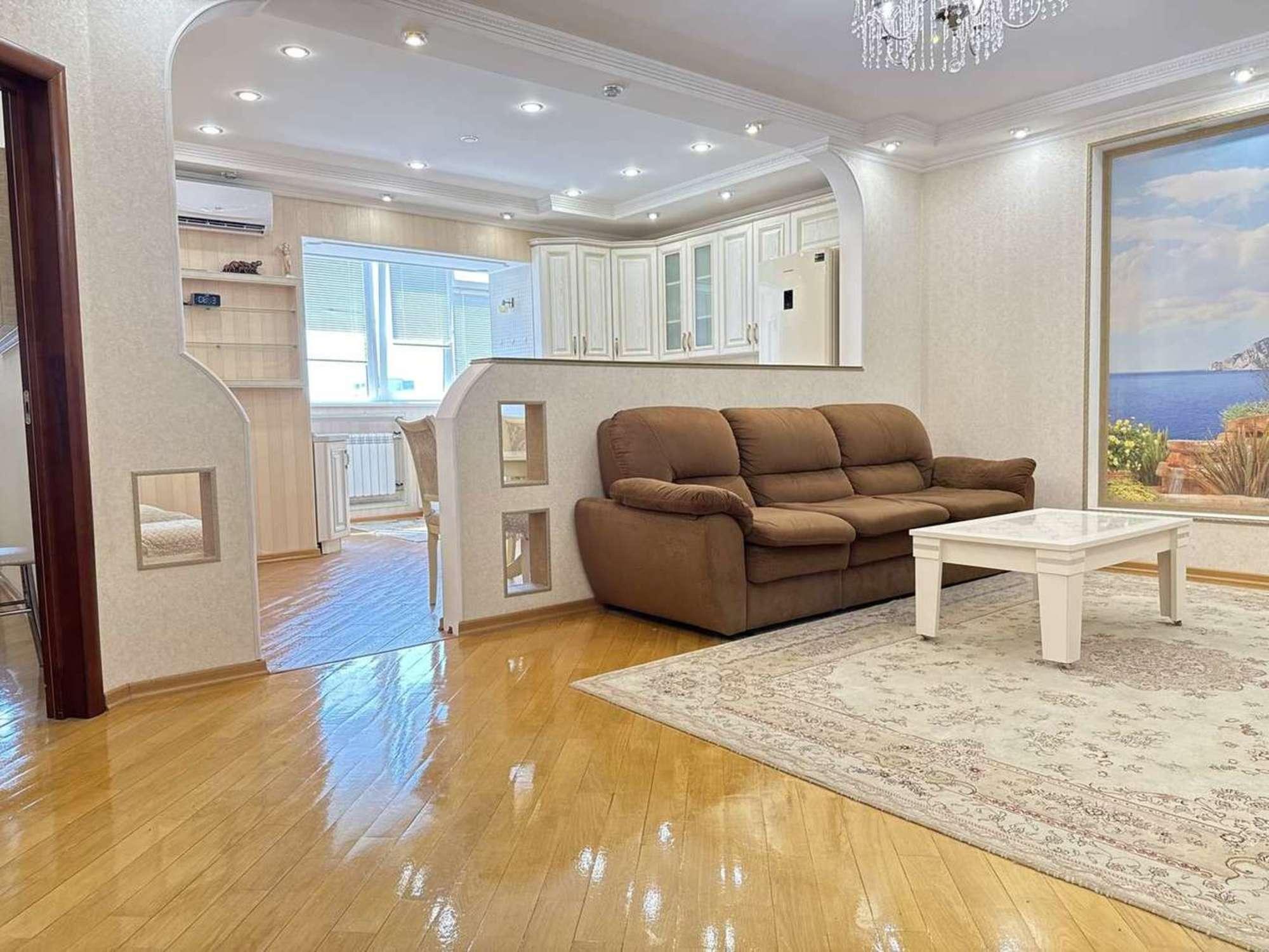 Купить квартиру за 12 690 000 рублей на Цветной бульвар, 7