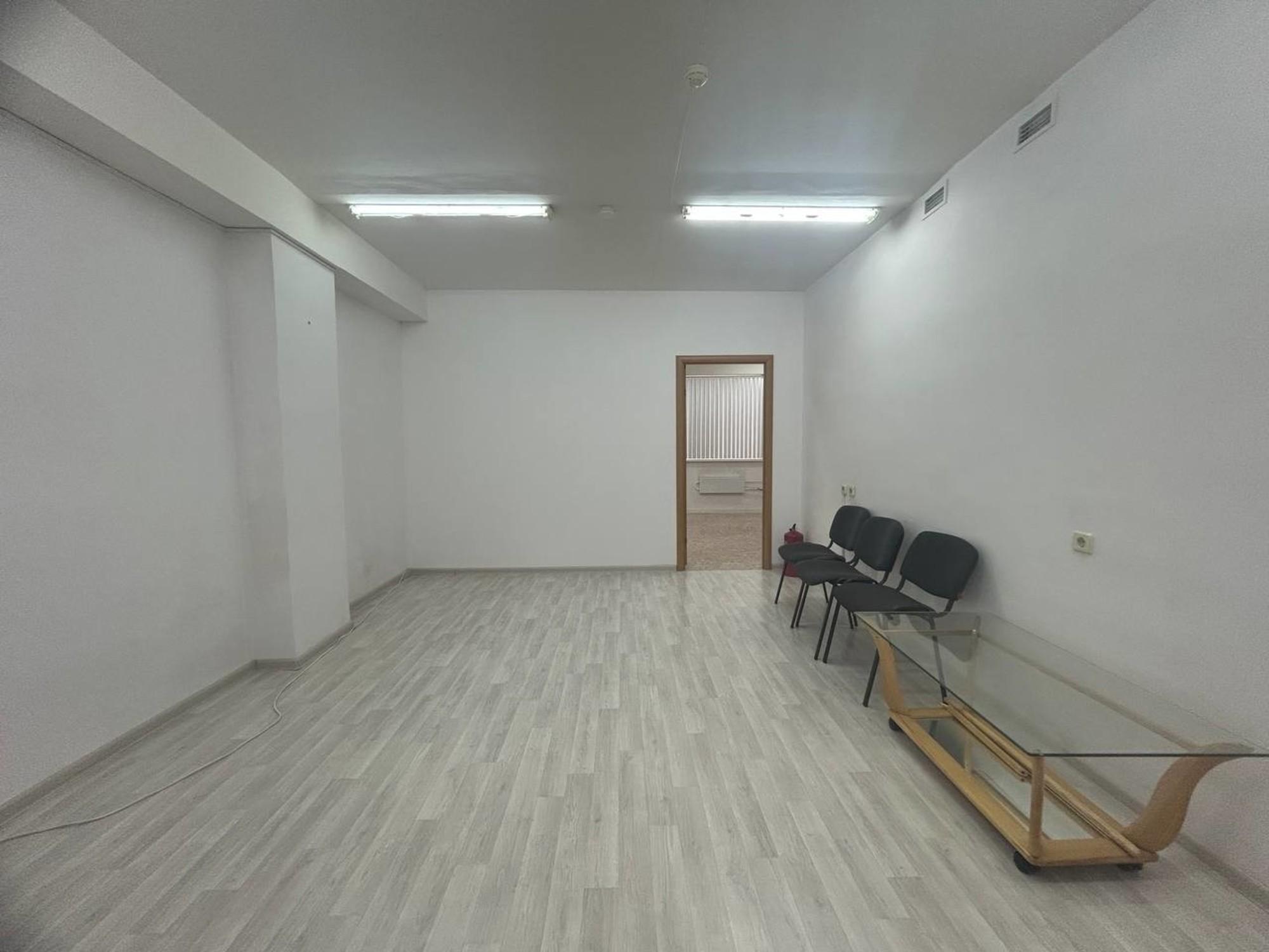 Сдать офис, помещение под офис за 15 000 рублей на Толстого улица, 7