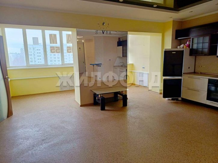 2-комн квартира Автостроителей улица, д.53б