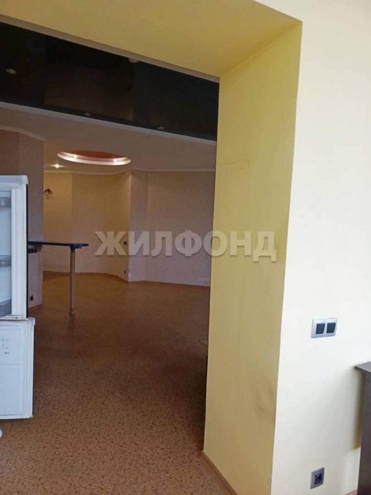 2-комн квартира Автостроителей улица, д.53б