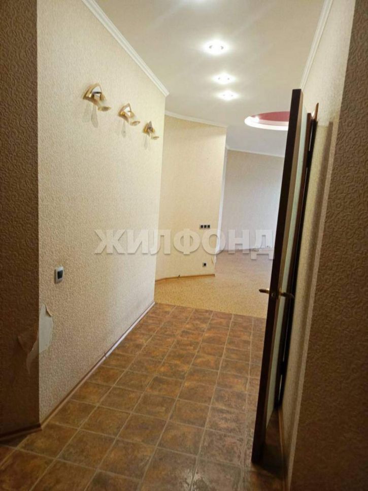 2-комн квартира Автостроителей улица, д.53б