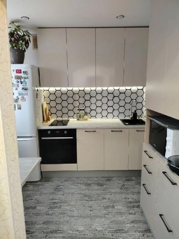 3-комн квартира Ст. Разина пр-т, 52