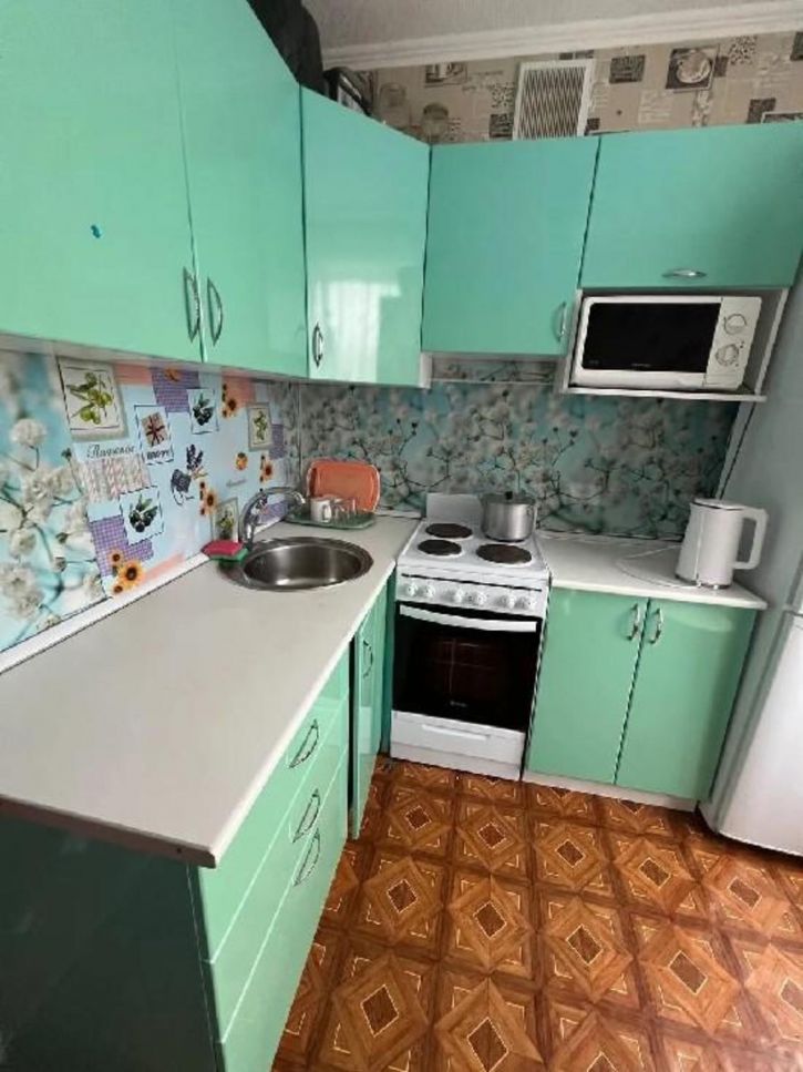 2-комн квартира Революционная, 2