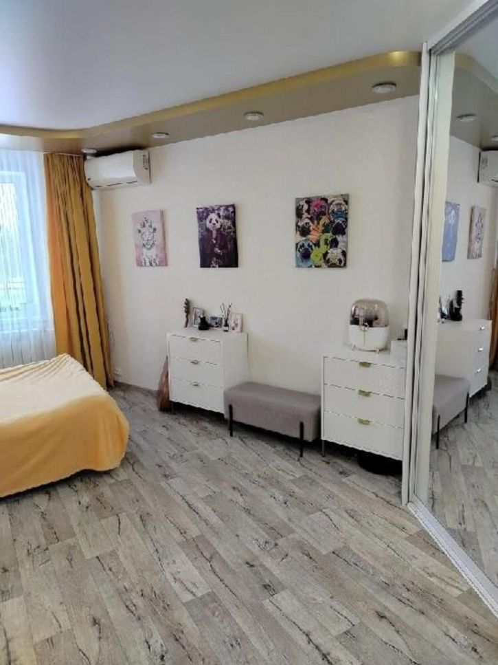 3-комн квартира Ст. Разина пр-т, 52