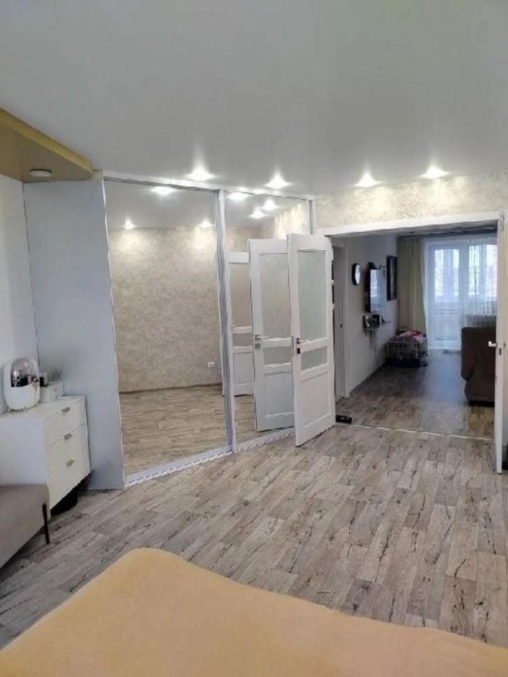 3-комн квартира Ст. Разина пр-т, 52