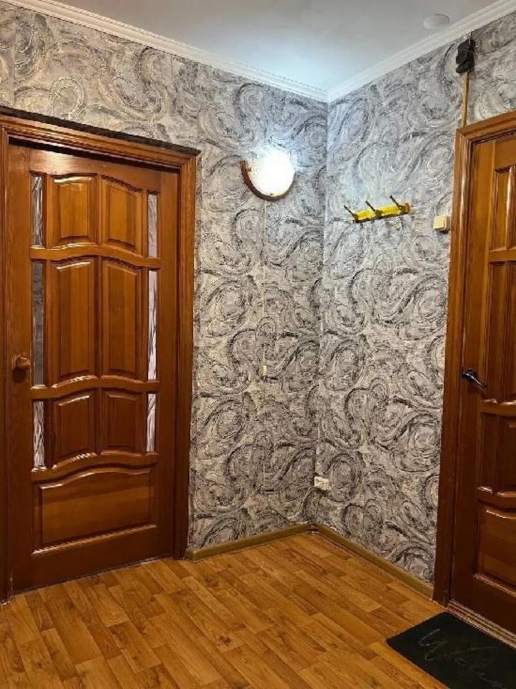 2-комн квартира Революционная, 2