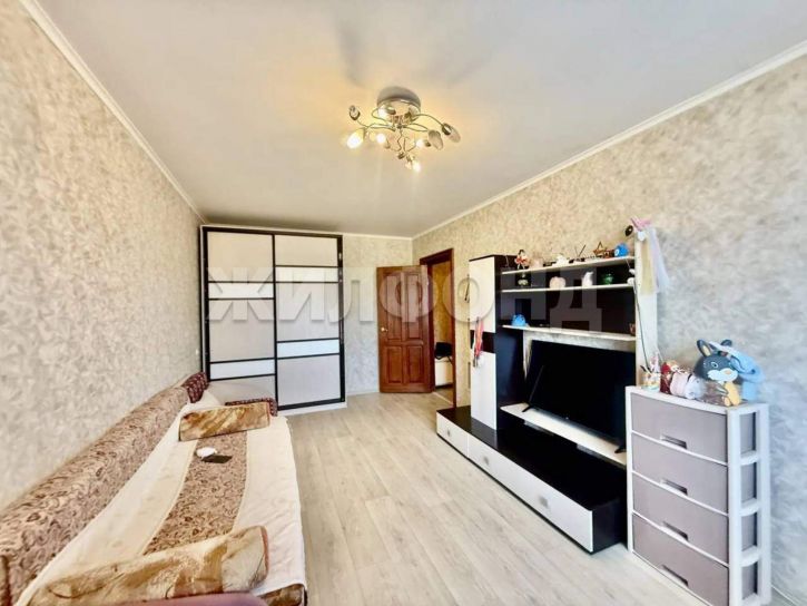 2-комн квартира Тополиная улица, д.4