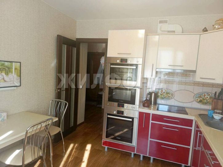 2-комн квартира Революционная улица, д.11б