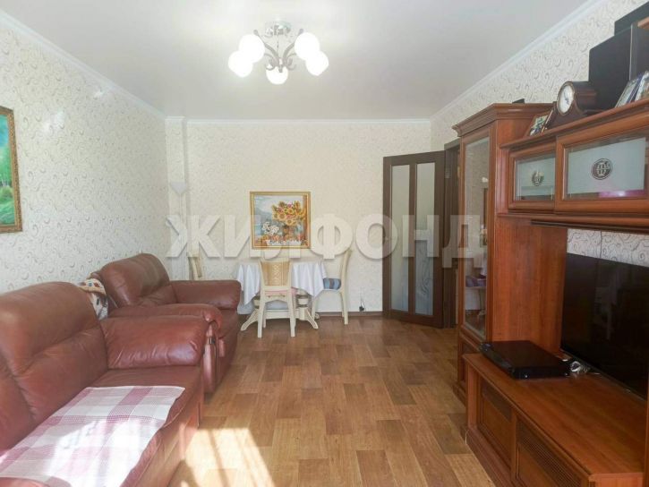 2-комн квартира Революционная улица, д.11б