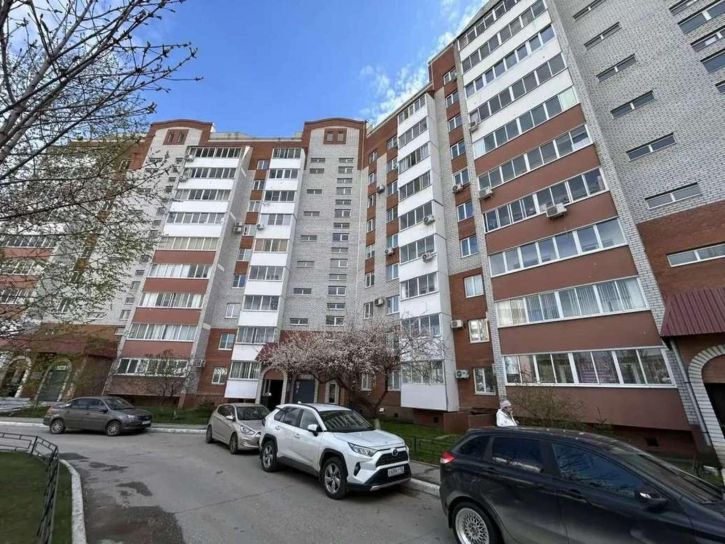 3-комн квартира 40 лет Победы улица, 58