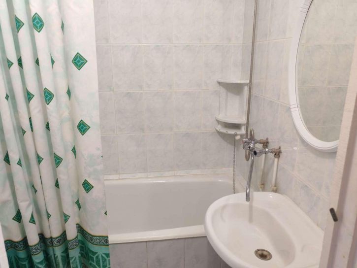 2-комн квартира Мира улица, 125