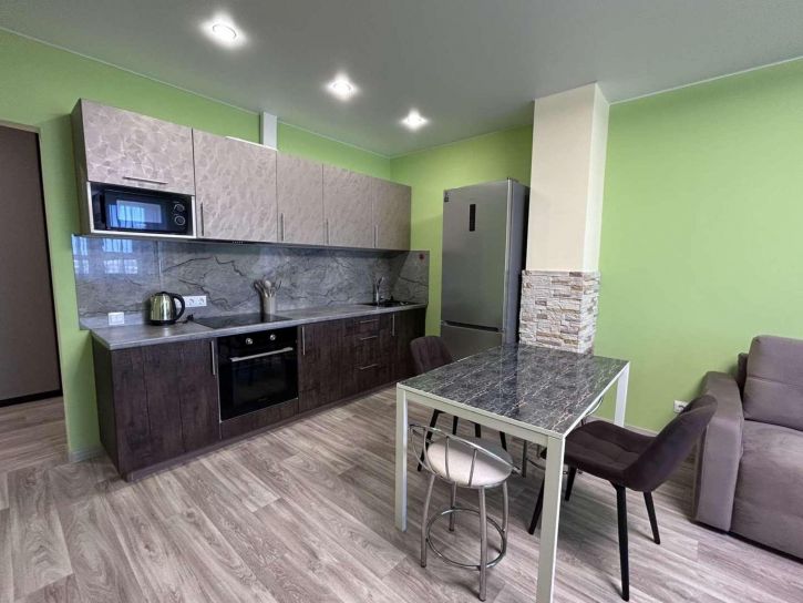 2-комн квартира Коммунистическая улица, 40