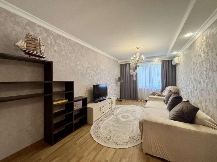 3-комн квартира Матросова улица, 18
