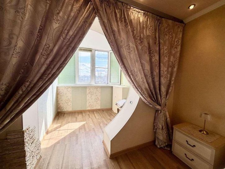 3-комн квартира Матросова улица, 18