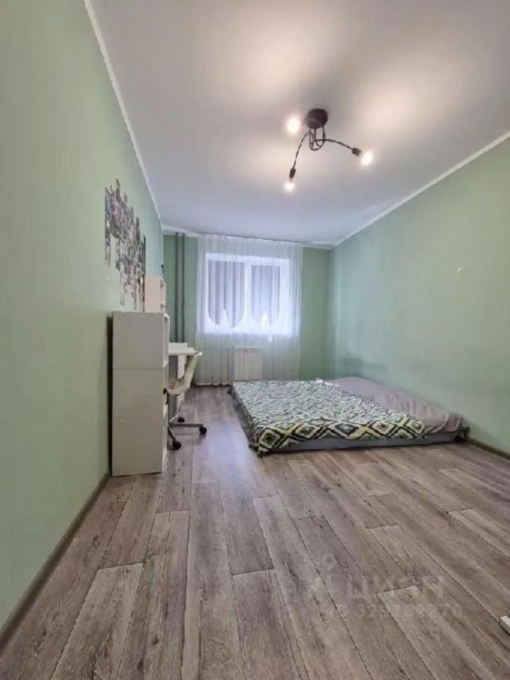 3-комн квартира Калмыцкая, 33