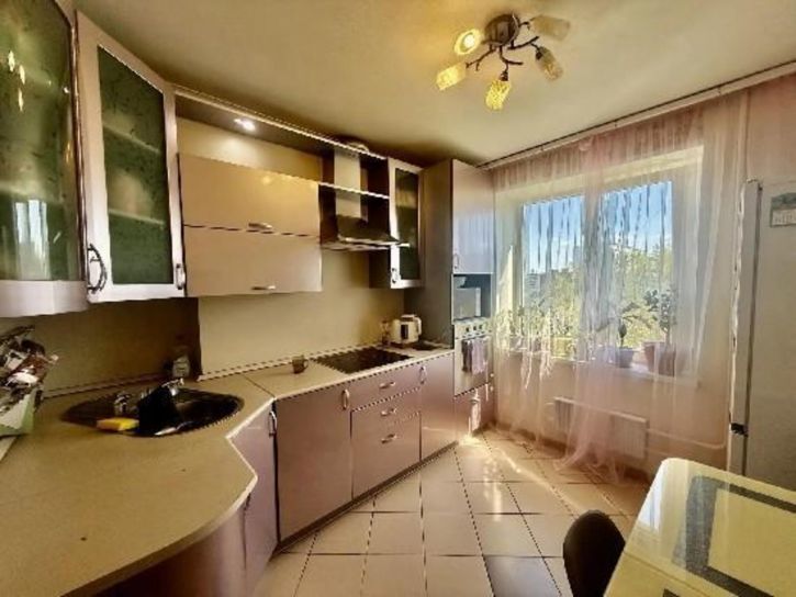 2-комн квартира Тополиная, 4