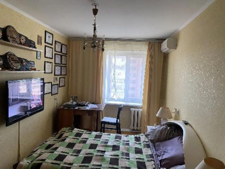 3-комн квартира Орджоникидзе б-р, 6